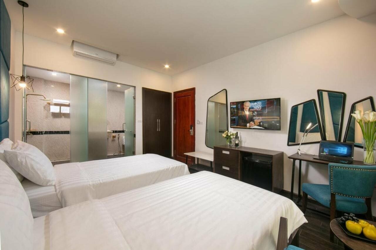 Фото Azalea Parkview Hotel