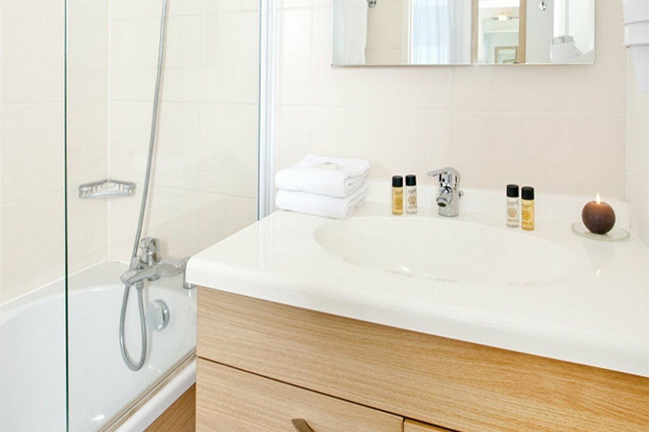 Фото Residhome Clermont Ferrand Gergovia