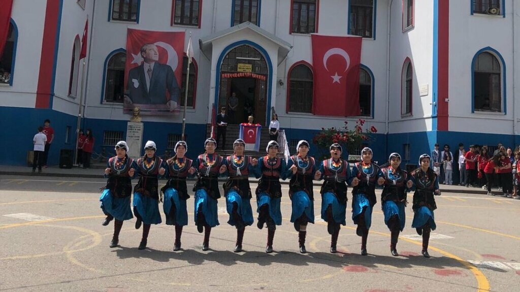 School Mimar Kemal Middle School, Ankara, photo