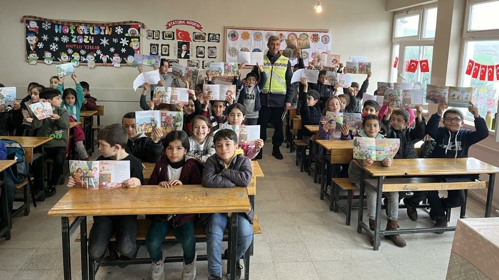Primary school Alibey Koyu Ilkogretim Okulu, Bismil, photo