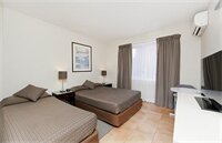 Фото Forrest Hotel and Apartments