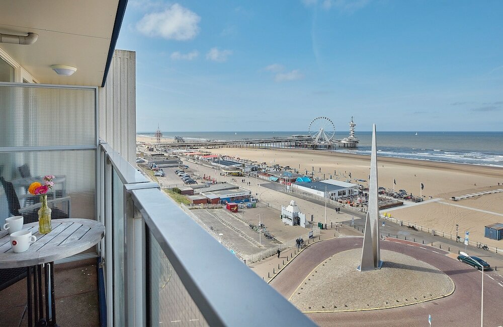 Фото Carlton Beach