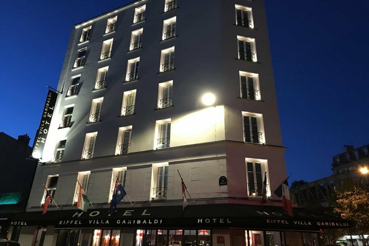 Фото отеля 2