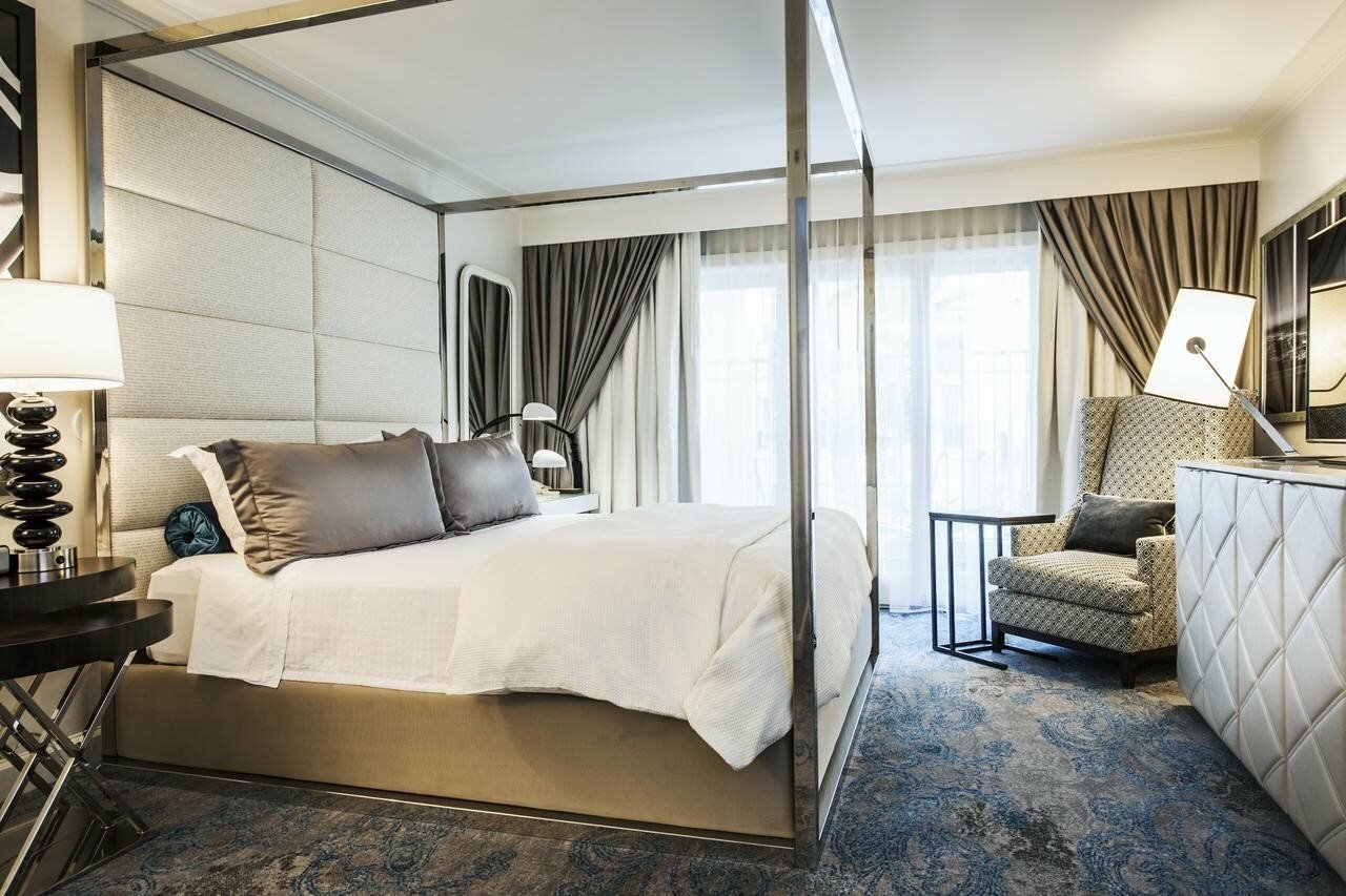 Фото Hotel Amarano Burbank - Hollywood