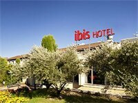 Внешний вид отеля Hôtel ibis Aix EN Provence в Экс-ан-Провансе, фото 1