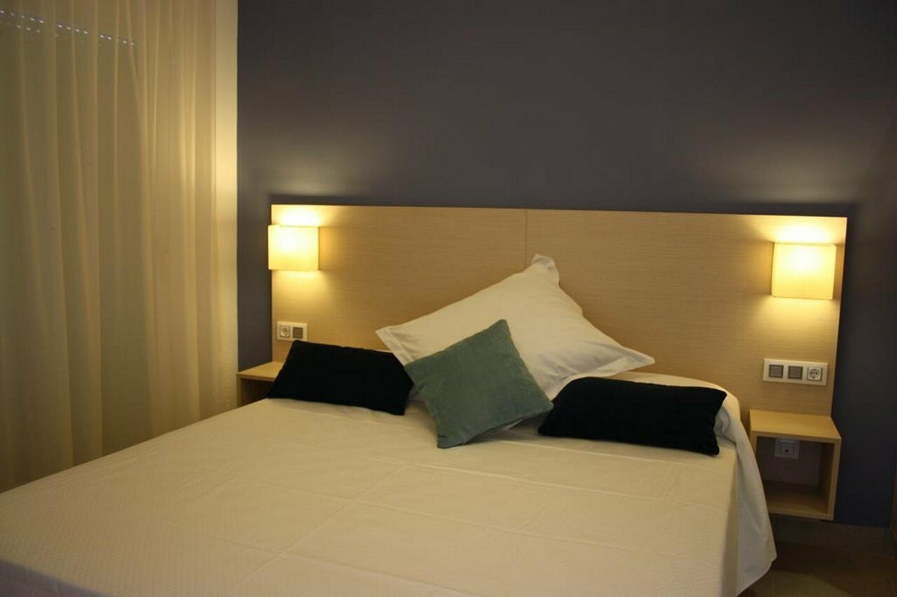 Фото Apartamentos Turísticos Playa Bárbate