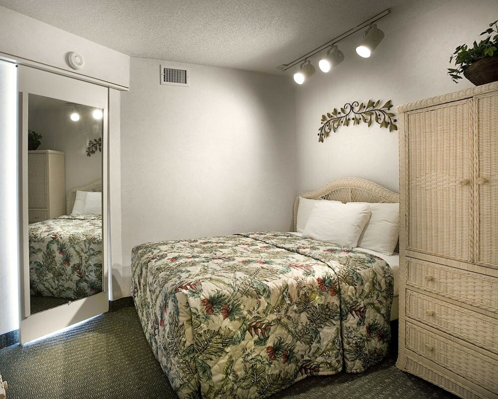 Фото The Caravelle Resort