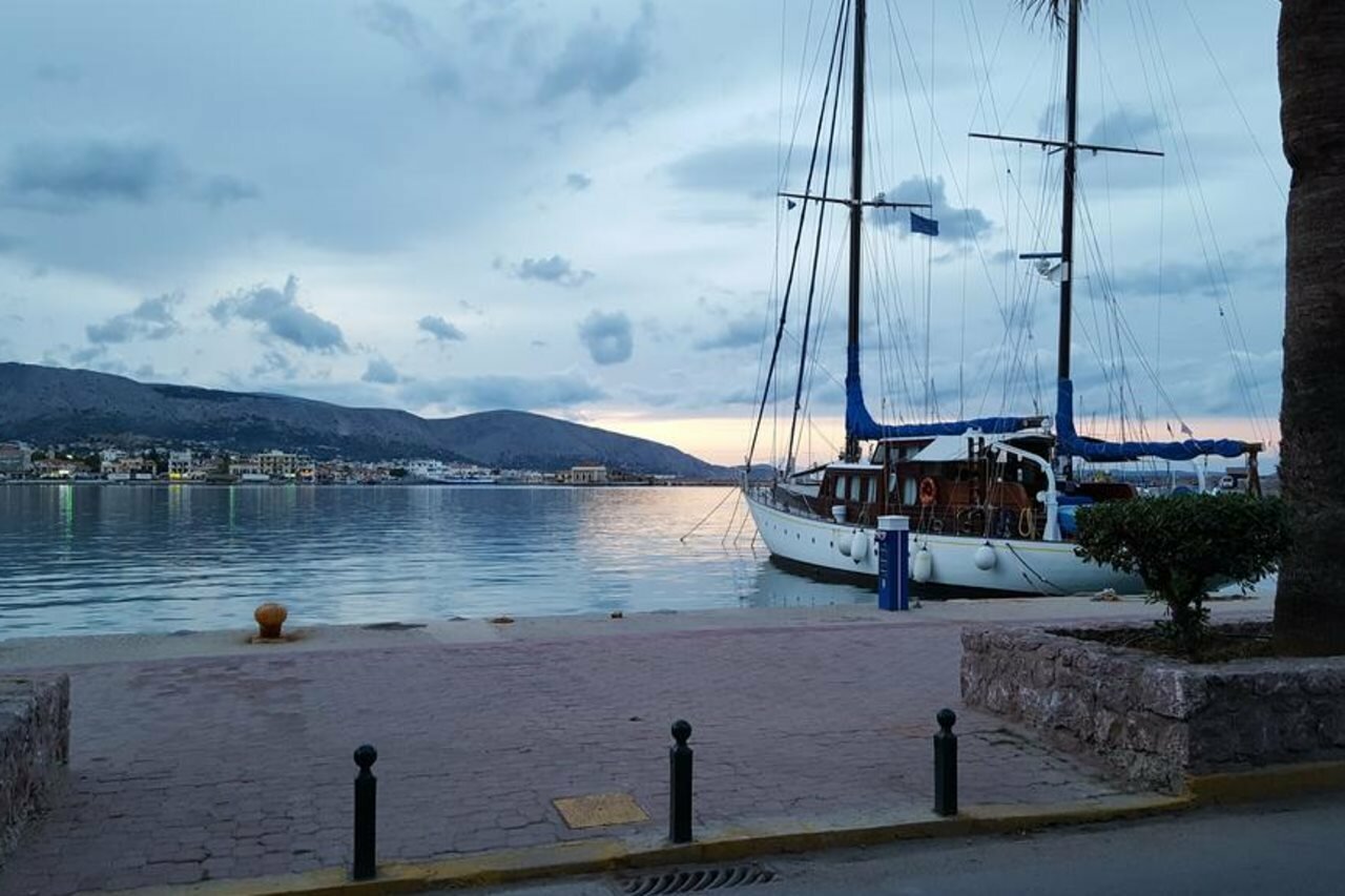 Фото отеля 2