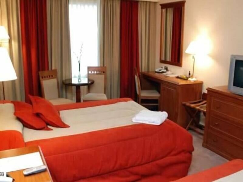 Фото Howard Johnson by Wyndham Villa Maria Casino