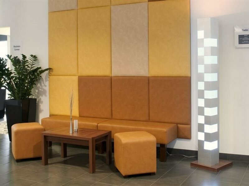 Фото Holiday Inn Express Bremen Airport, an Ihg Hotel