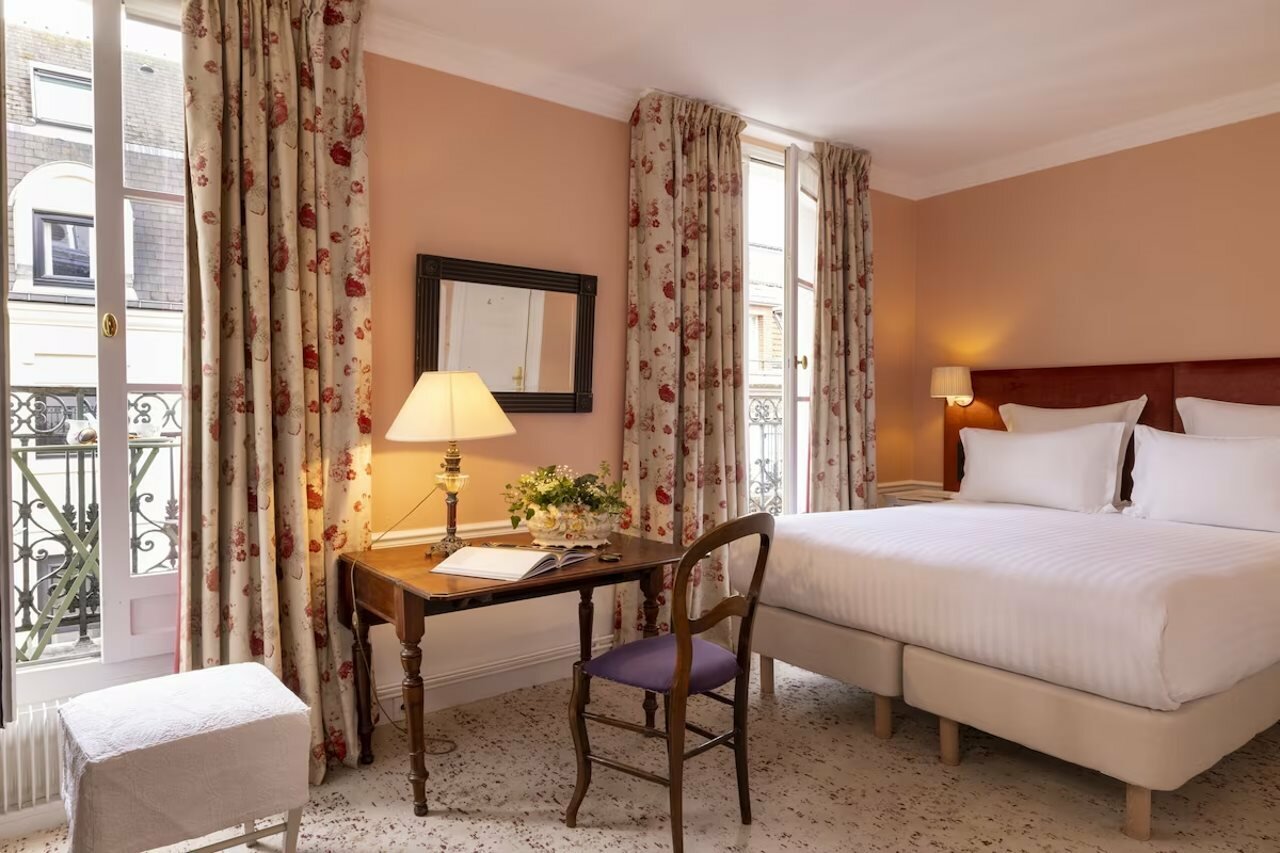 Фото отеля 2