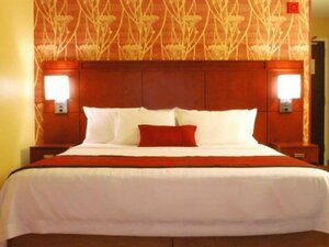 Гостиница Courtyard by Marriott Jacksonville Airport