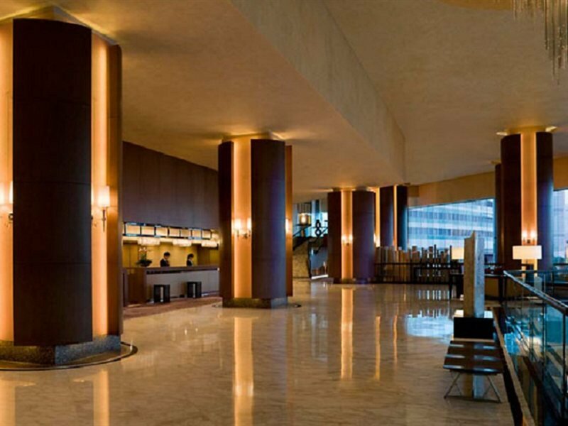 Фото Renaissance Hong Kong Harbour View Hotel