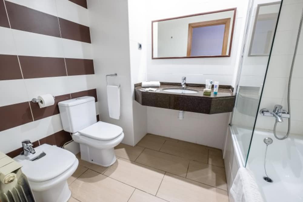 Фото Hotel California Garden