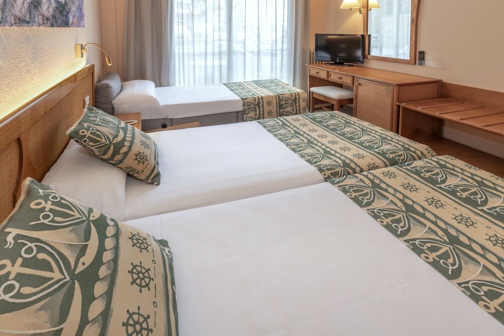 Фото Hotel Ght Oasis Tossa & SPA