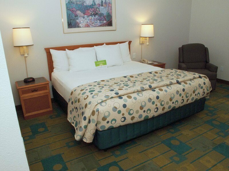 Фото La Quinta Inn & Suites by Wyndham Orlando Airport North