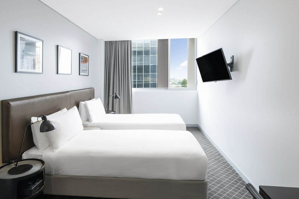 Фото Holiday Inn & Suites Sydney Bondi Junction, an Ihg Hotel