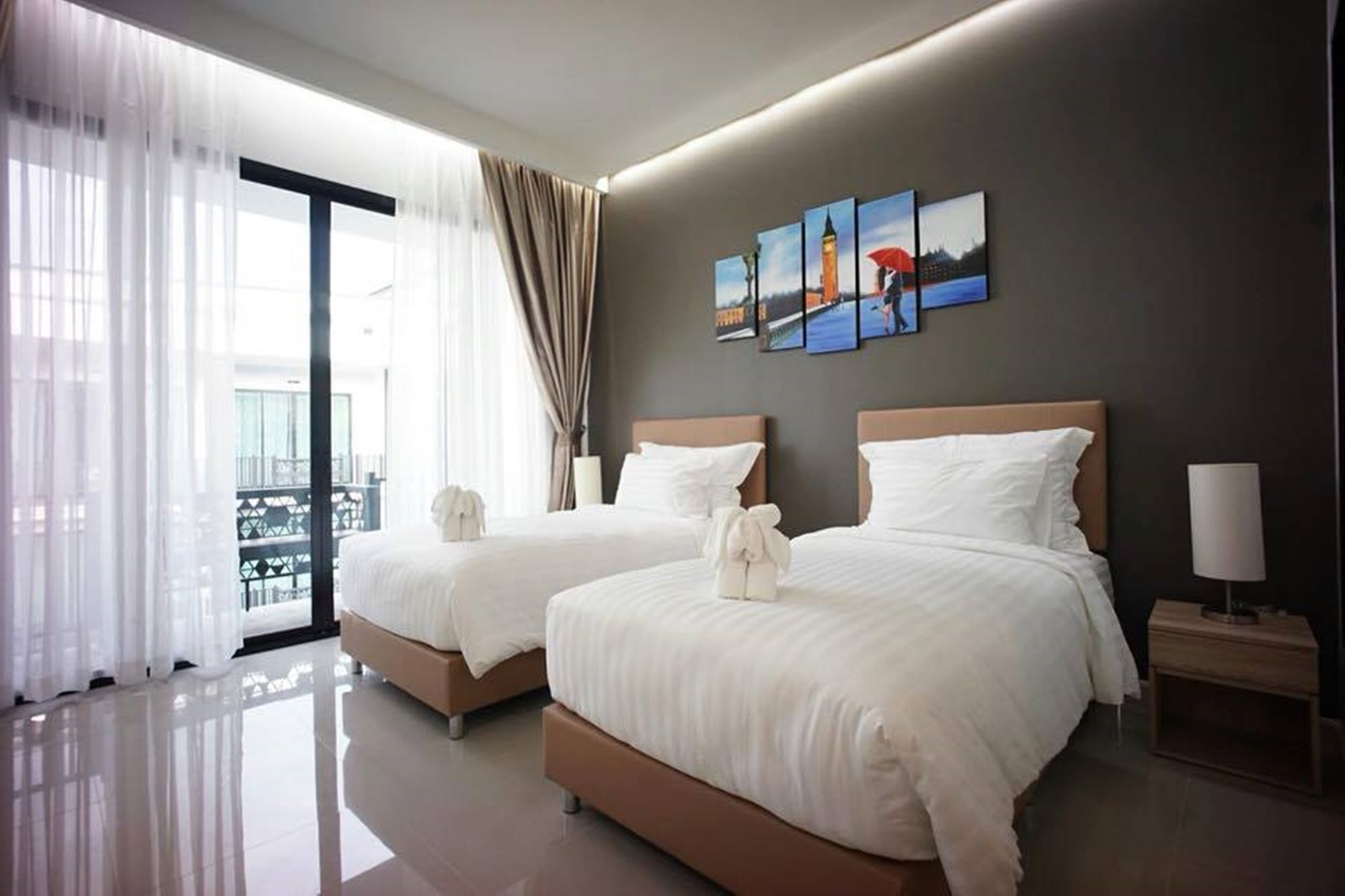 Фото отеля 3