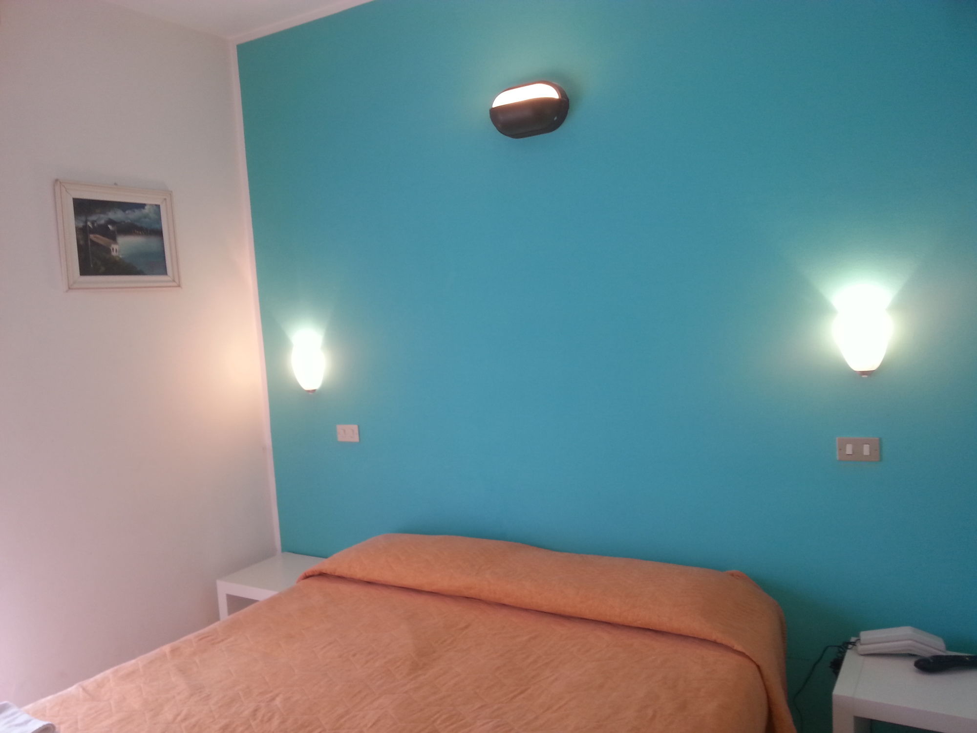 Фото Hotel Marylise