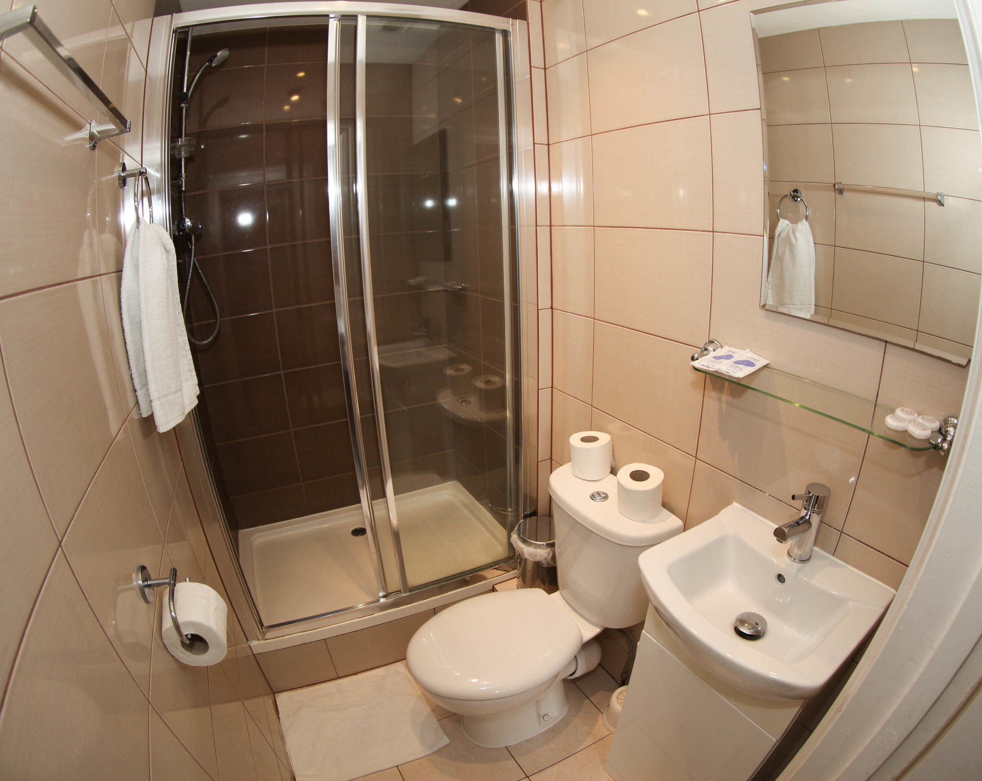 Фото Holland Court Hotel