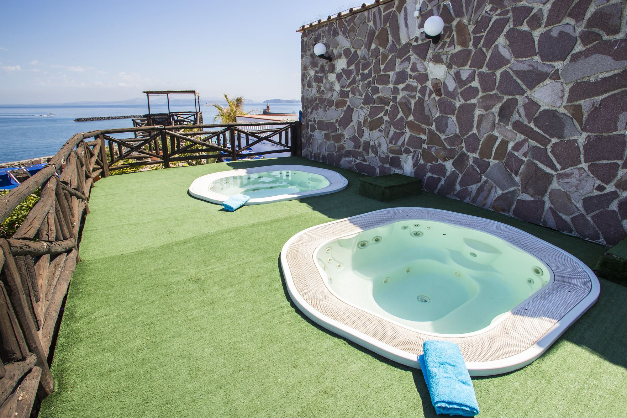 Фото Hotel Pagoda