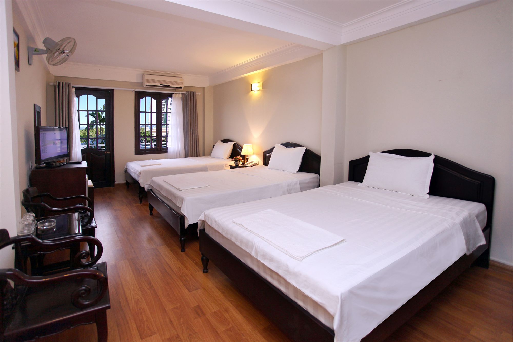 Фото Pho Bien Hotel