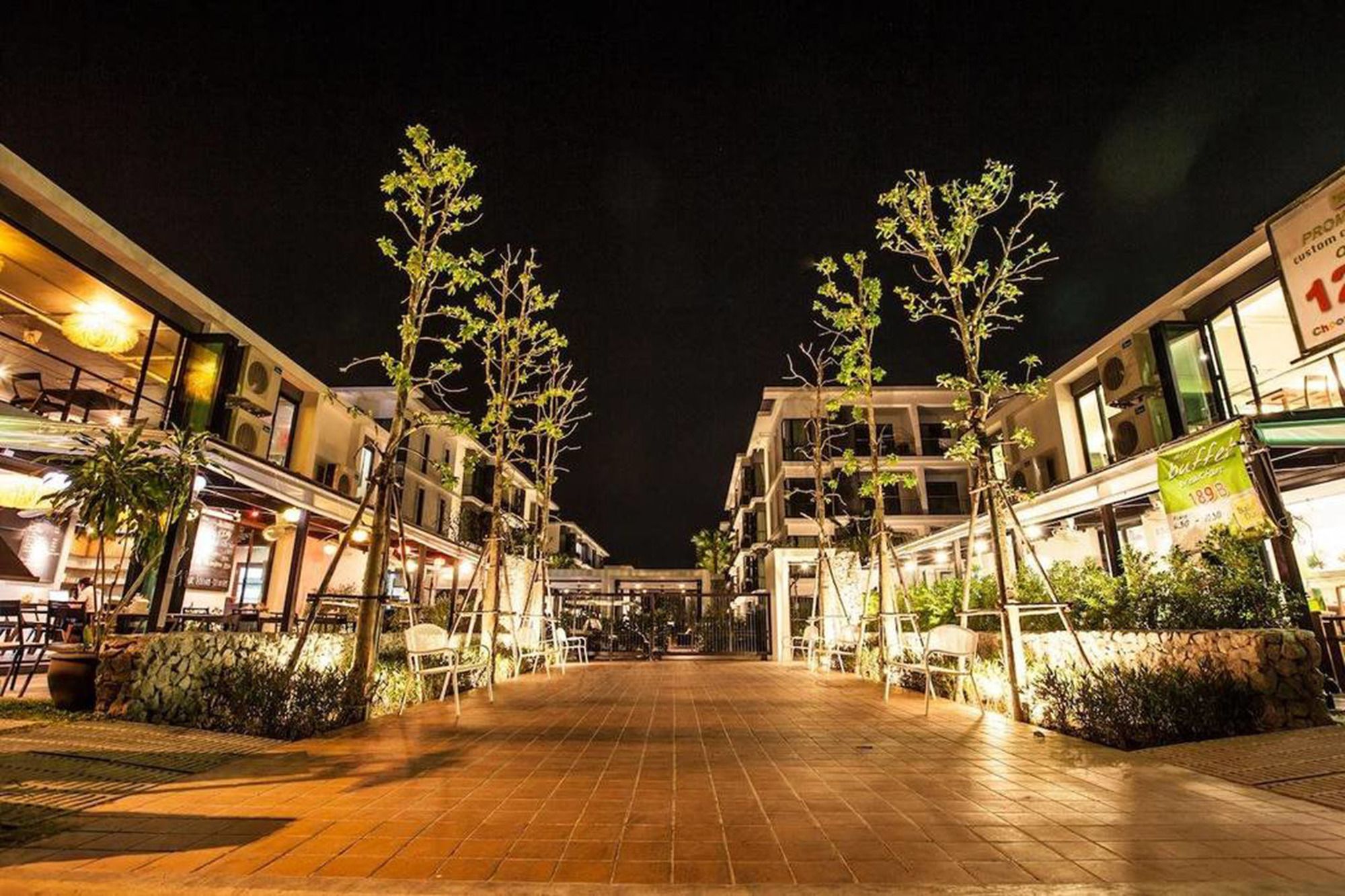 Фото The Title Beach Front