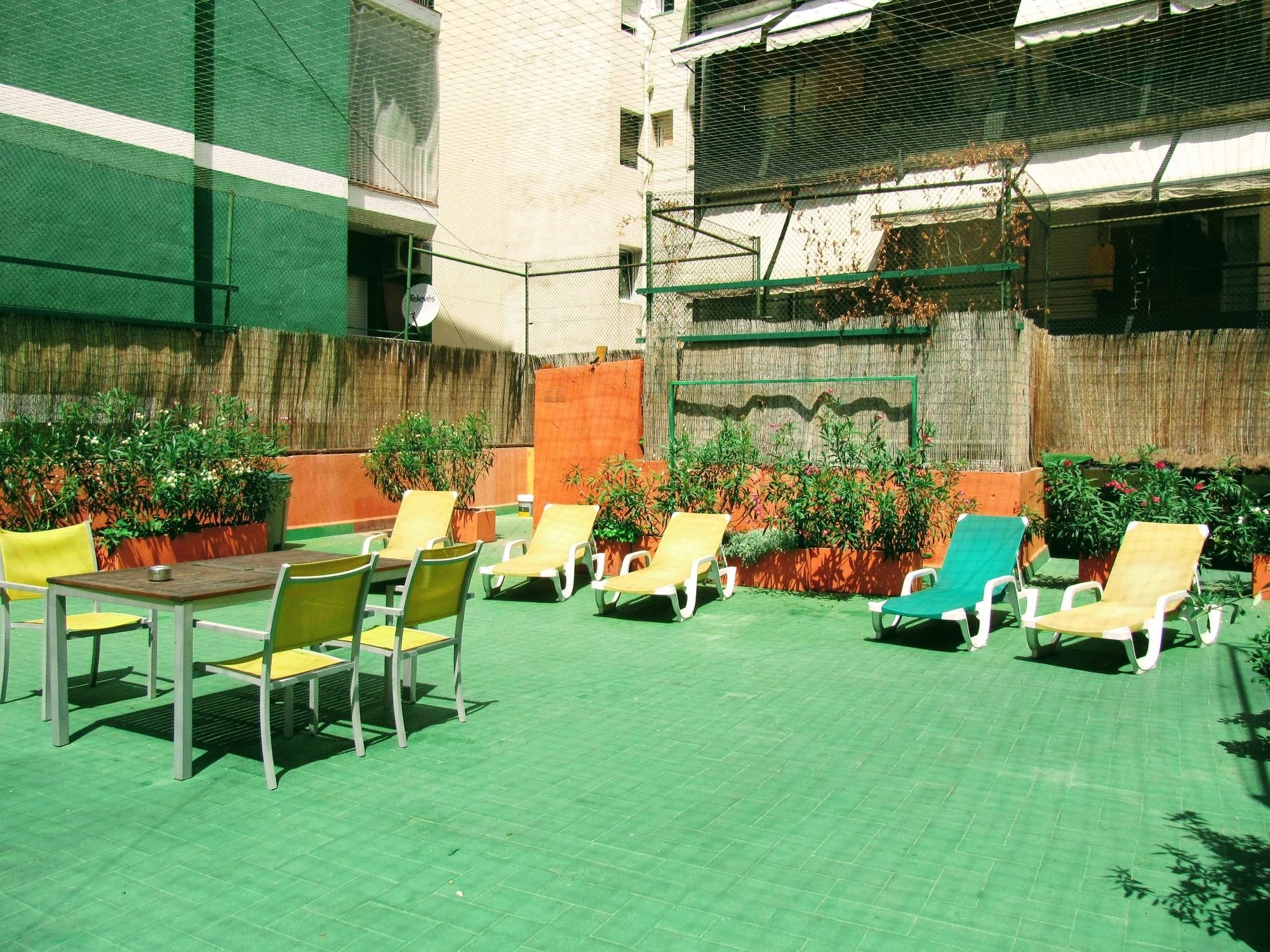 Фото Yellow Nest Hostel Barcelona