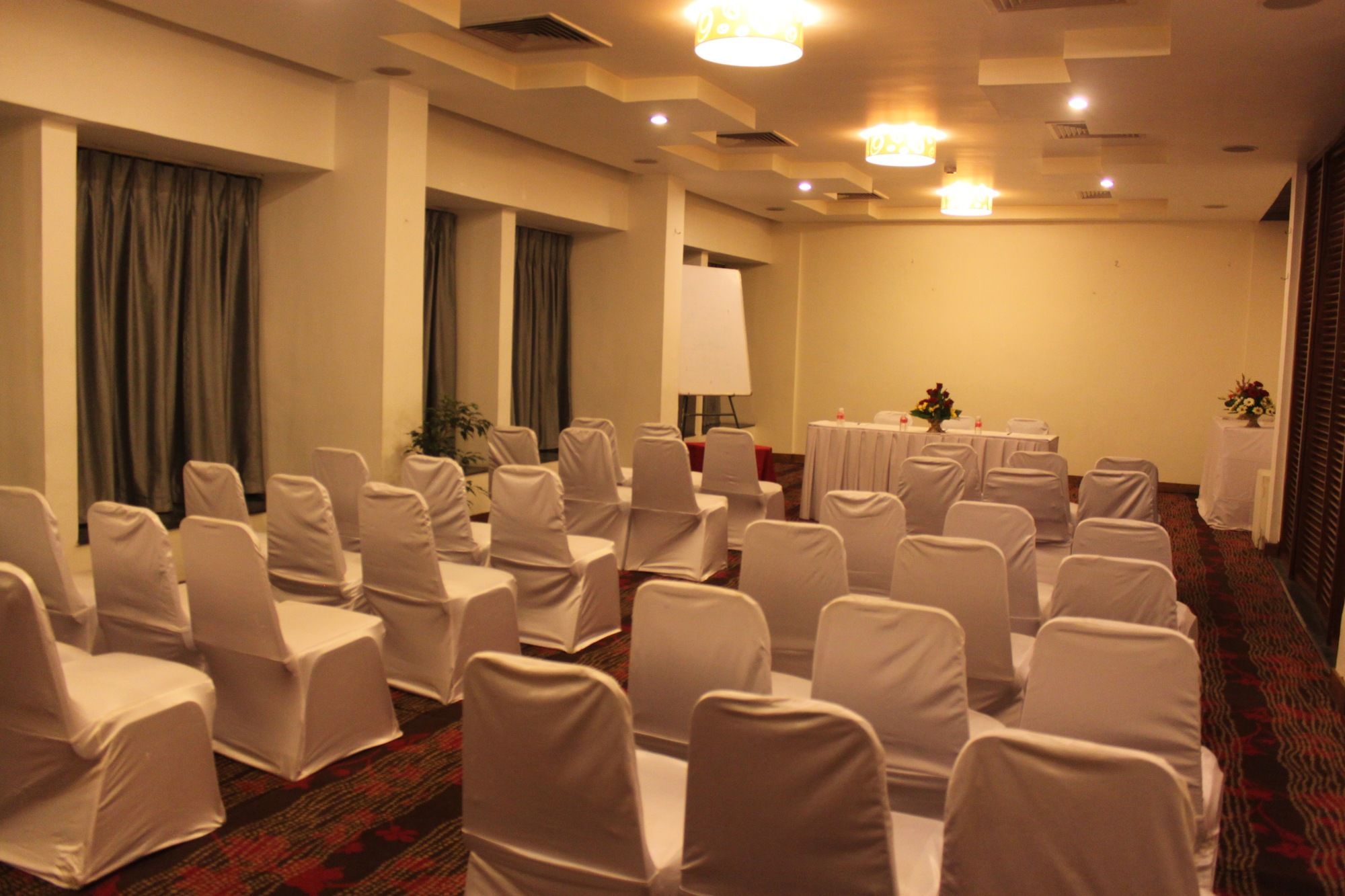 Фото Hotel Maurya