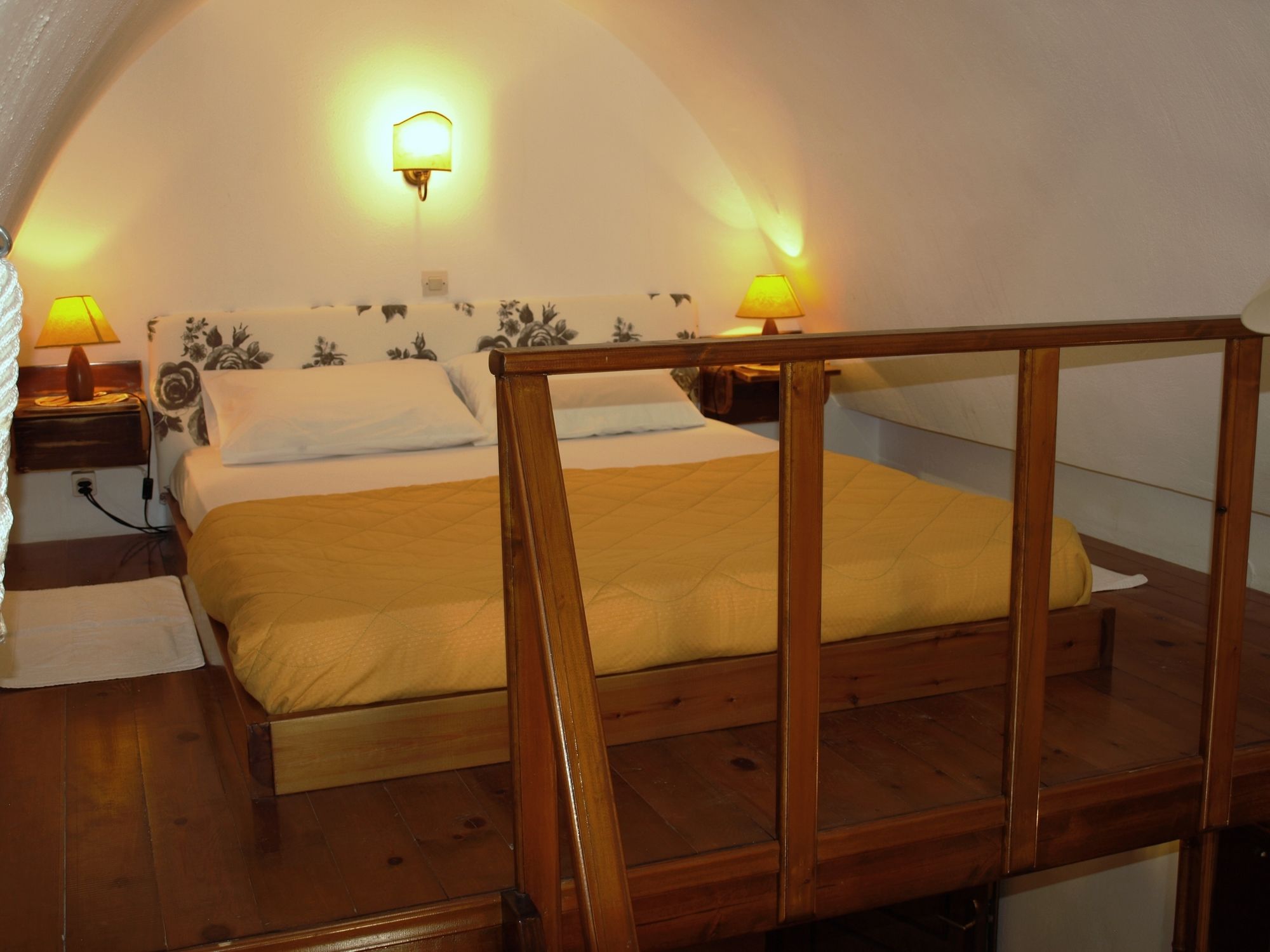 Фото Rodakas Hotel