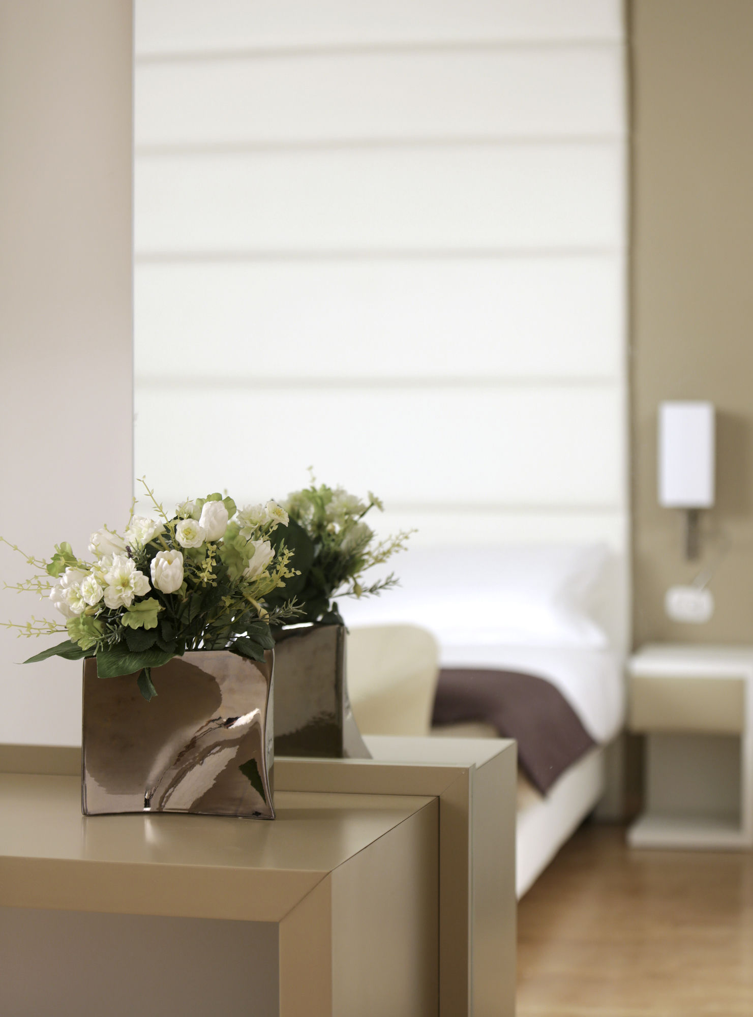 Фото At Forty One