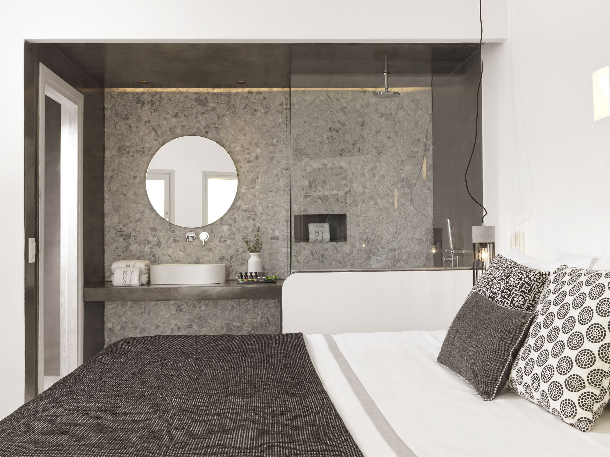 Фото Myst Boutique Hotel