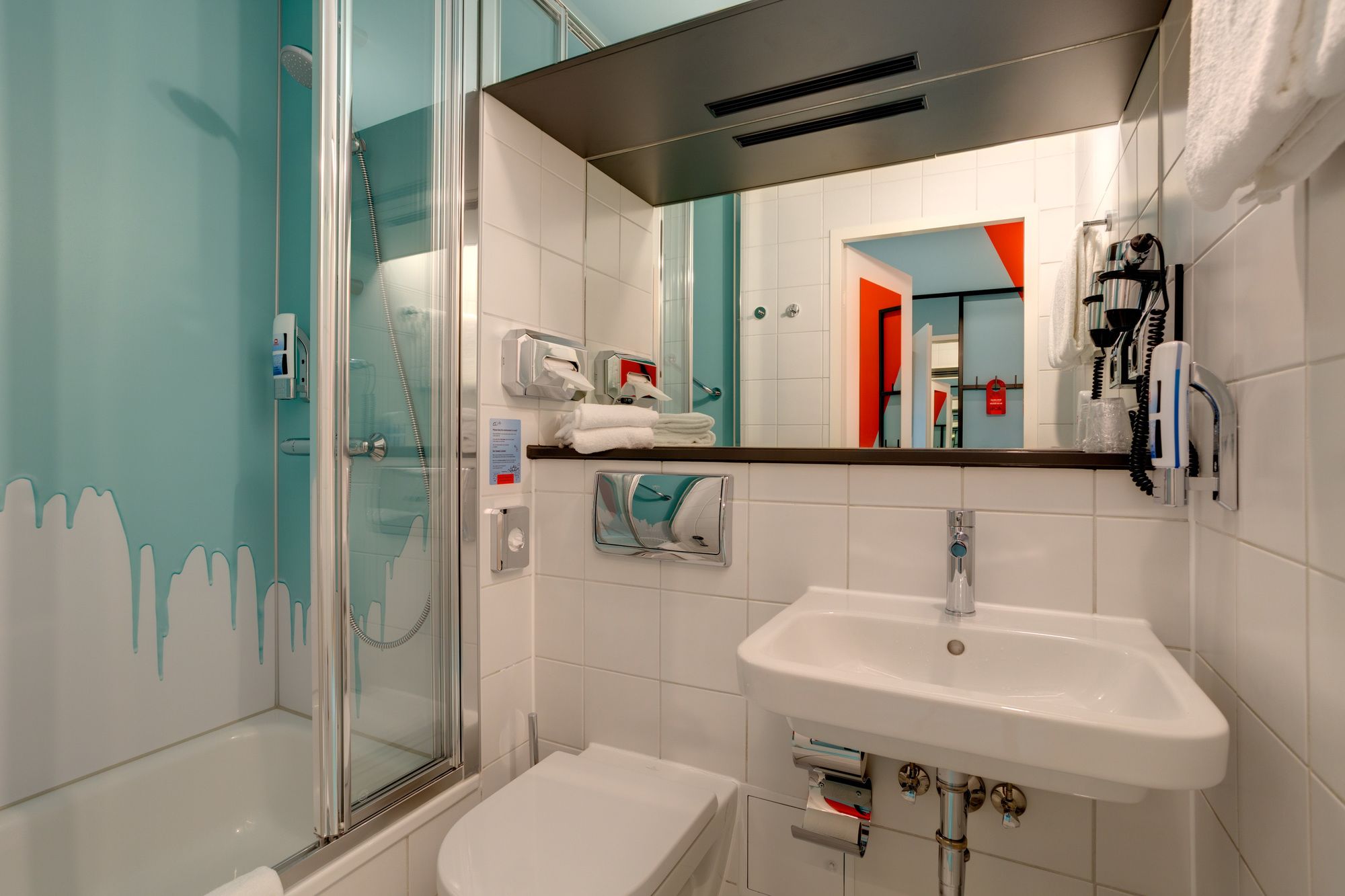 Фото Meininger Hotel Leipzig Hauptbahnhof