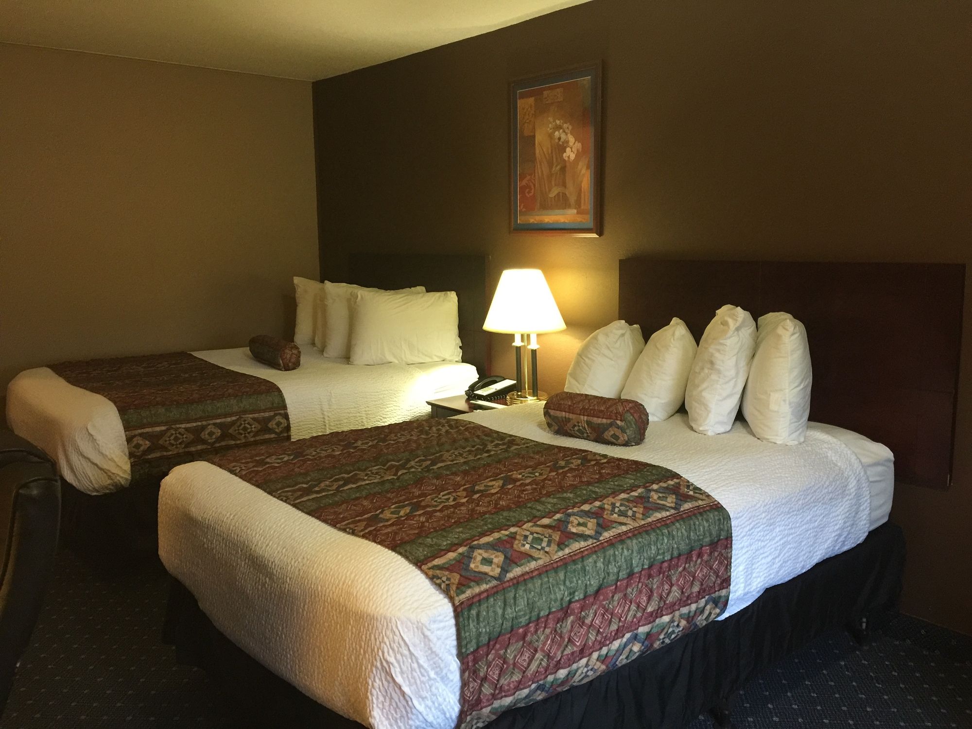 Фото American Inn North Kansas City