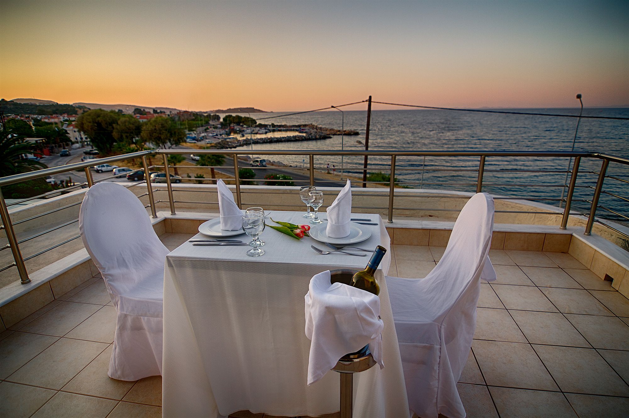 Фото Heliotrope Hotels