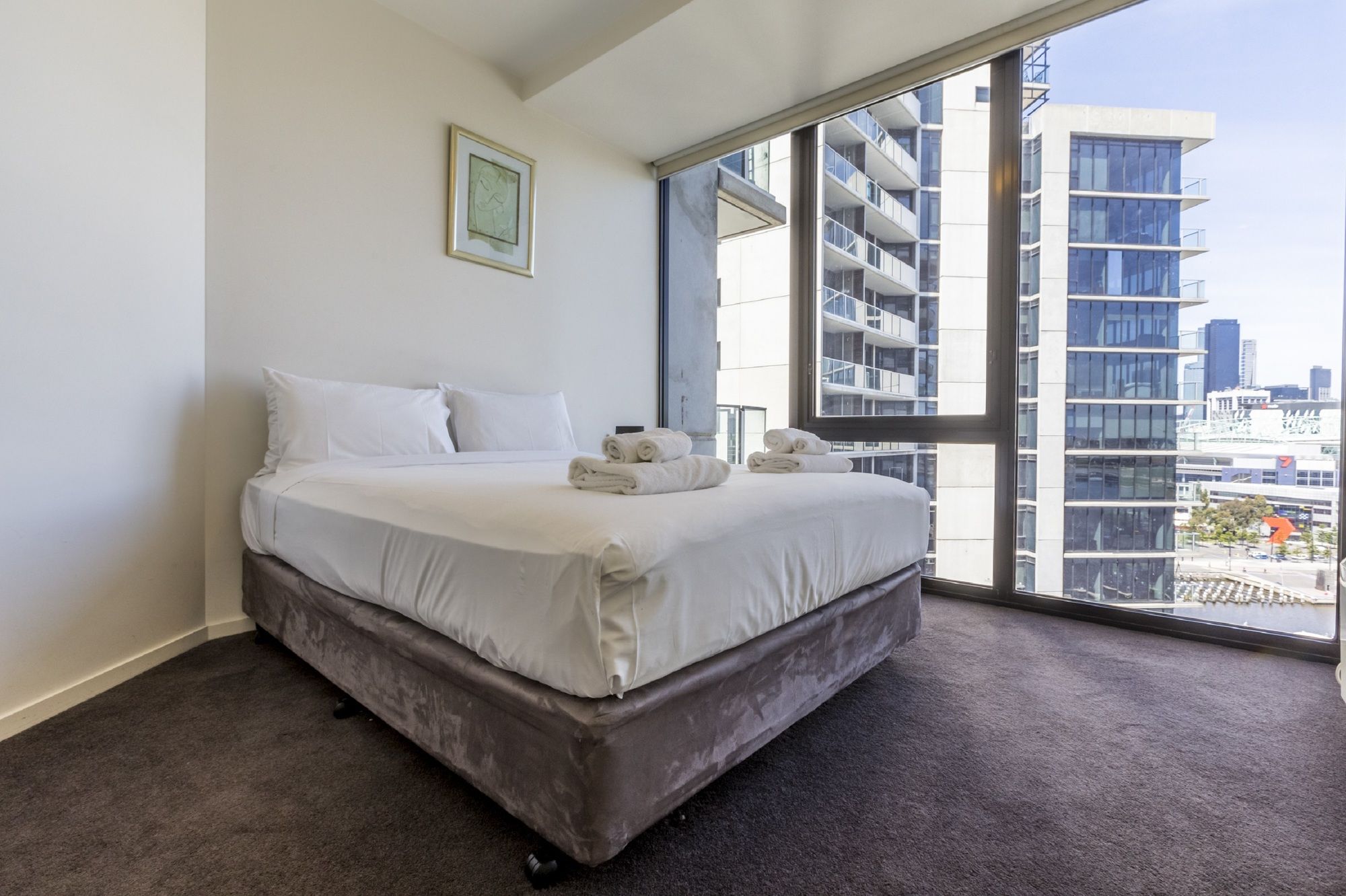 Фото Apartments Melbourne Domain - New Quay Docklands