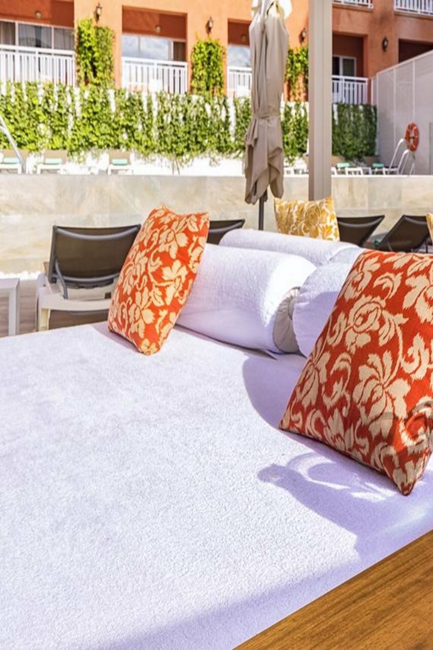 Фото Hotel Fénix Torremolinos - Adults Only Recommended