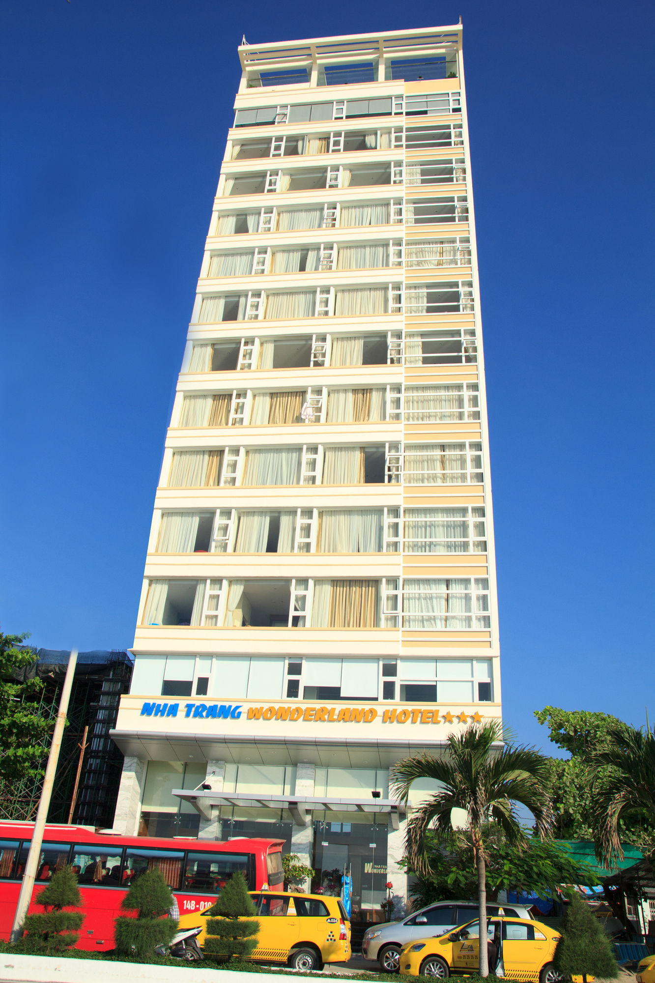 Фото Nha Trang Wonderland Hotel