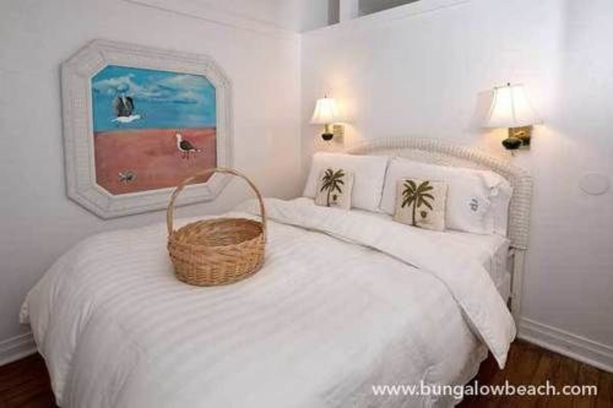 Фото Bungalow Beach Resort