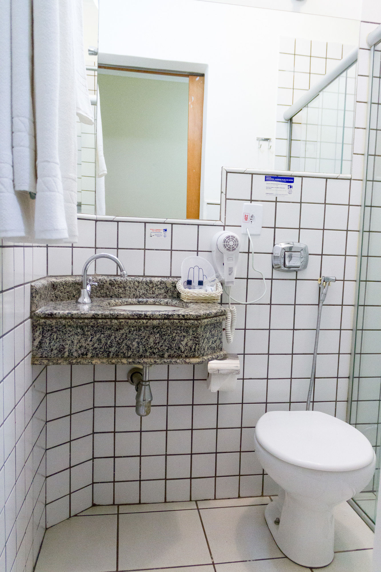 Фото Oft San Conrado Hotel