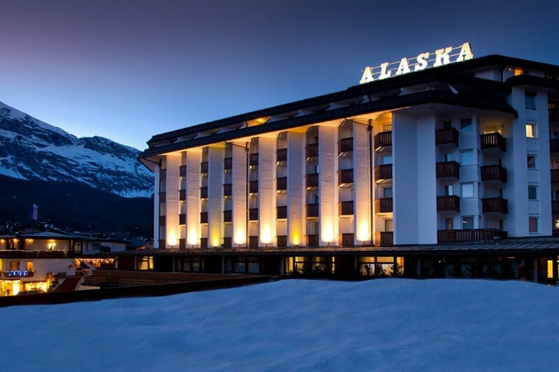 Hotel Alaska Cortina