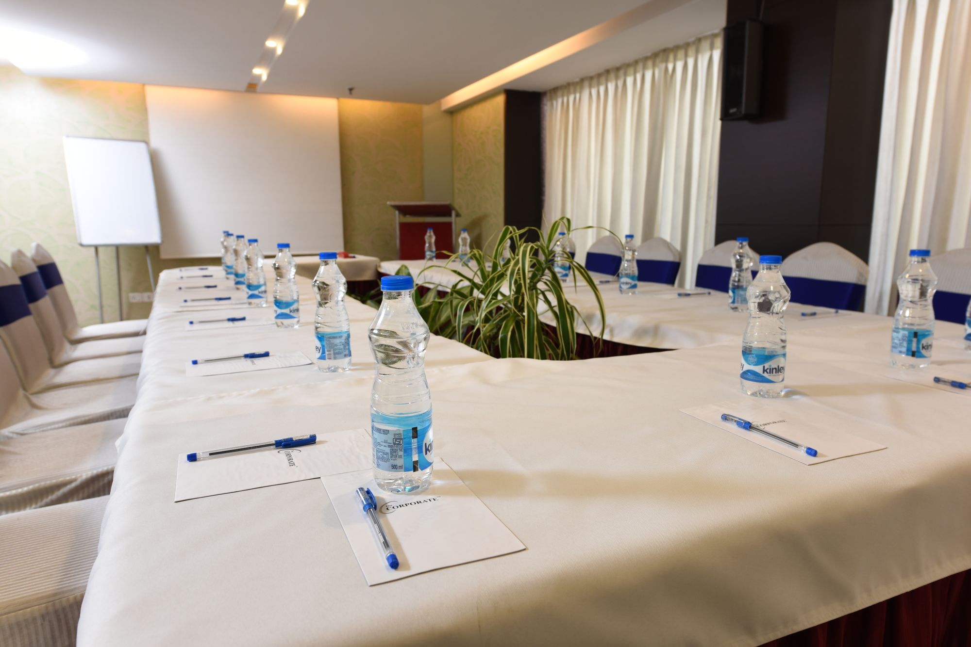 Фото The Corporate