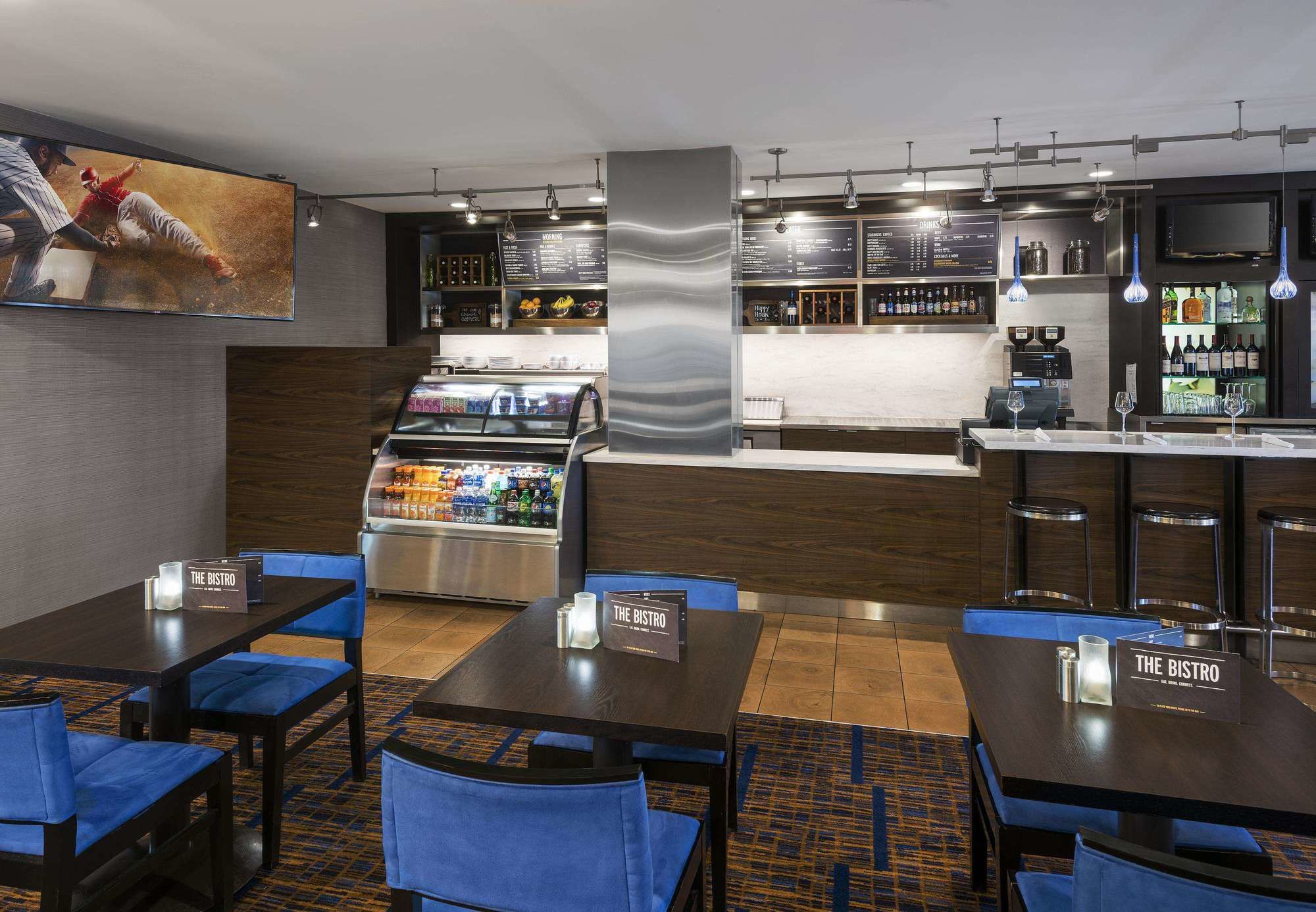 Фото Courtyard by Marriott Cincinnati-Covington