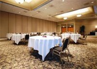 Фото Four Points by Sheraton Milwaukee Airport