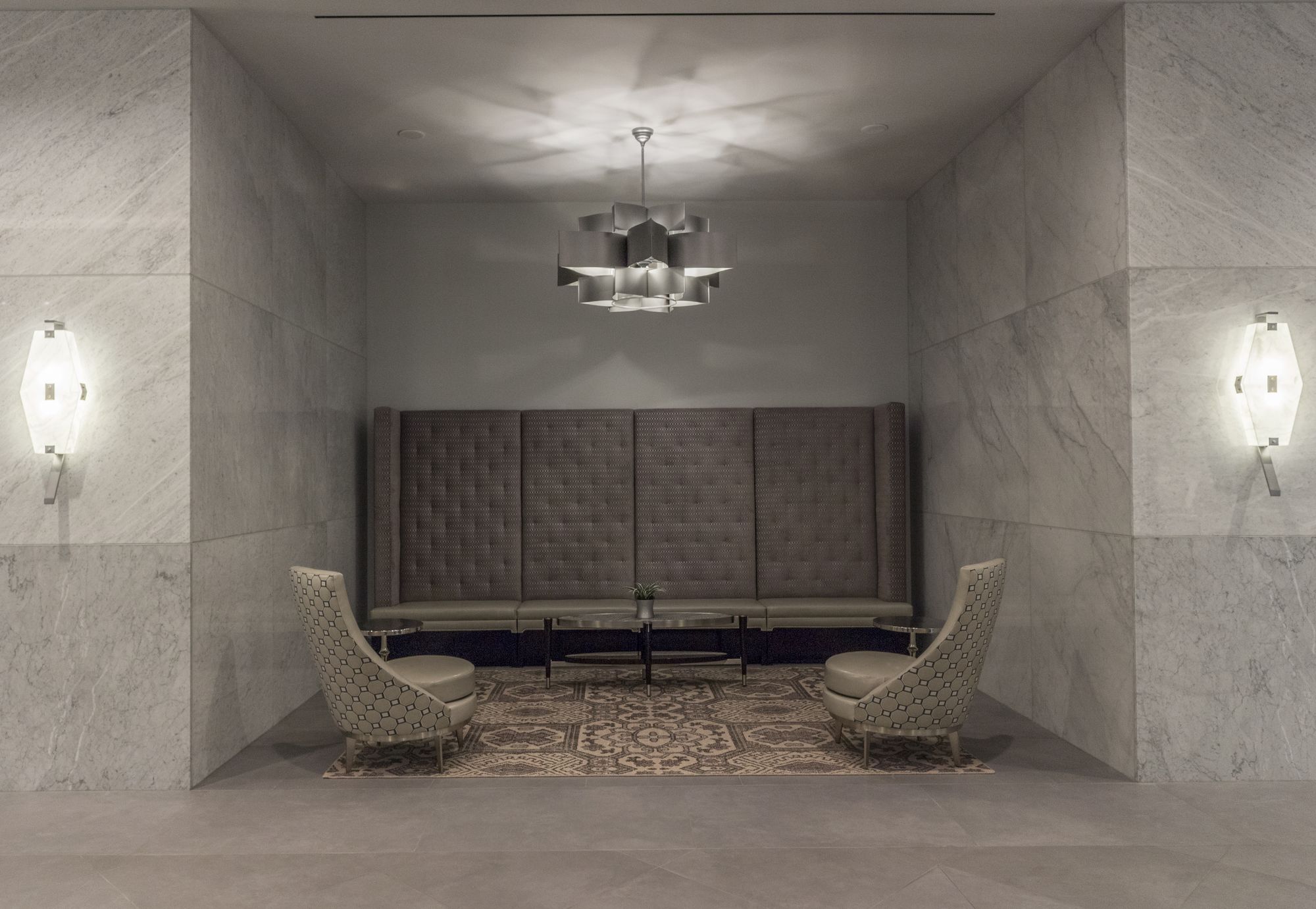 Фото The Jung Hotel and Residences