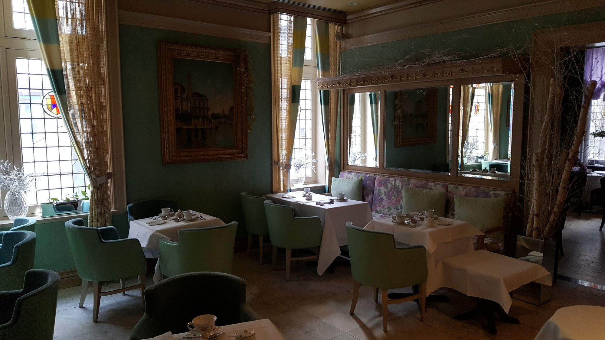 Фото Windsor Arms Hotel