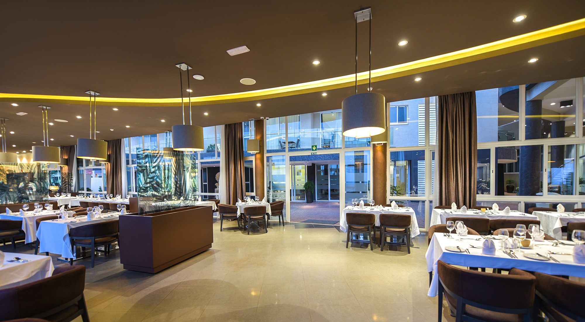 Фото Отель Protea Hotel by Marriott Kampala Skyz