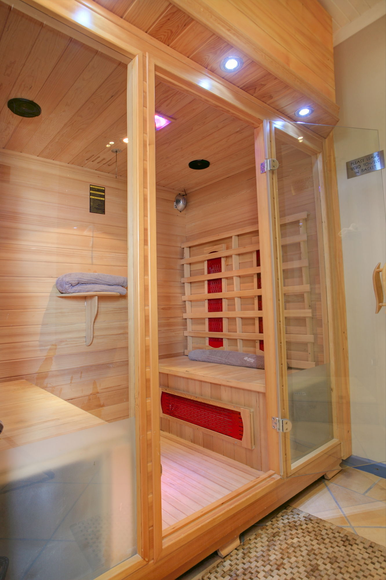 Фото Abalone Guest Lodge