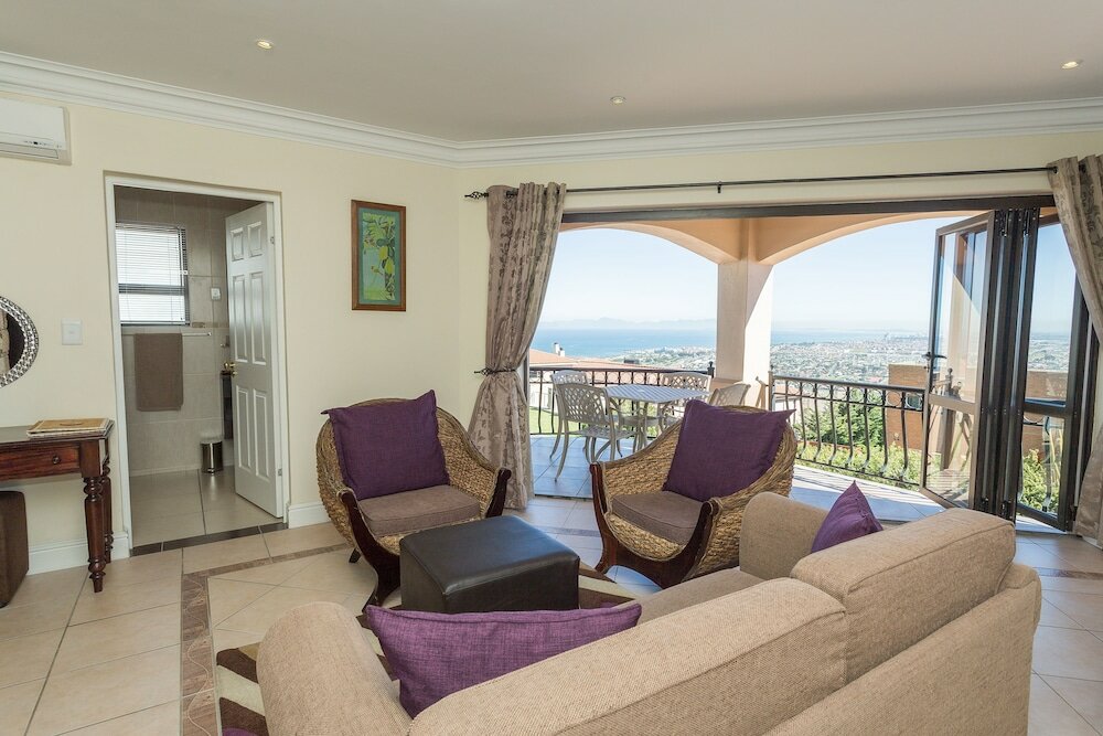 Фото Blue Horizon Guest House