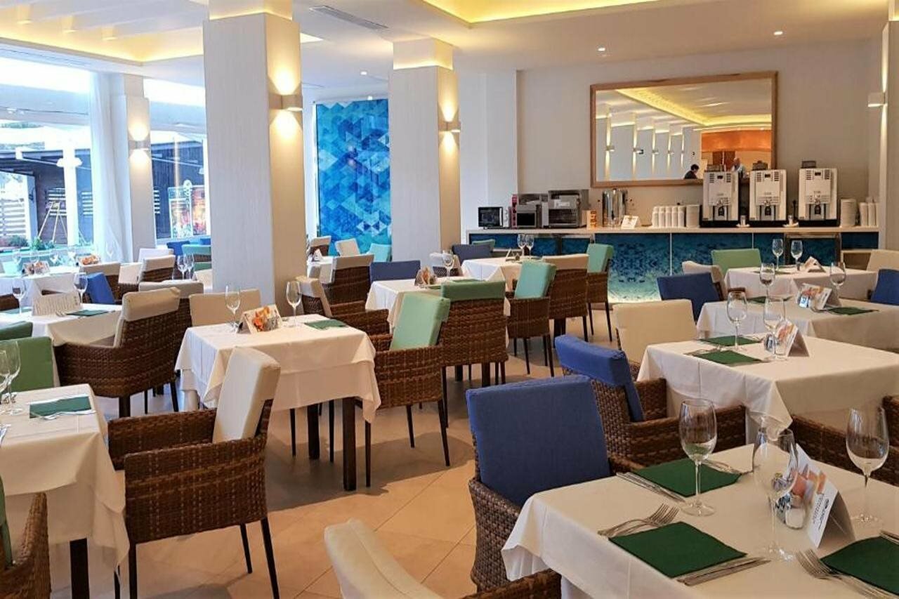 Фото Puerto Azul Suite Hotel